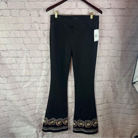 NWT DRIFTWOOD pull on embroidered flare jeans stretch boho western retro - Picture 1 of 10